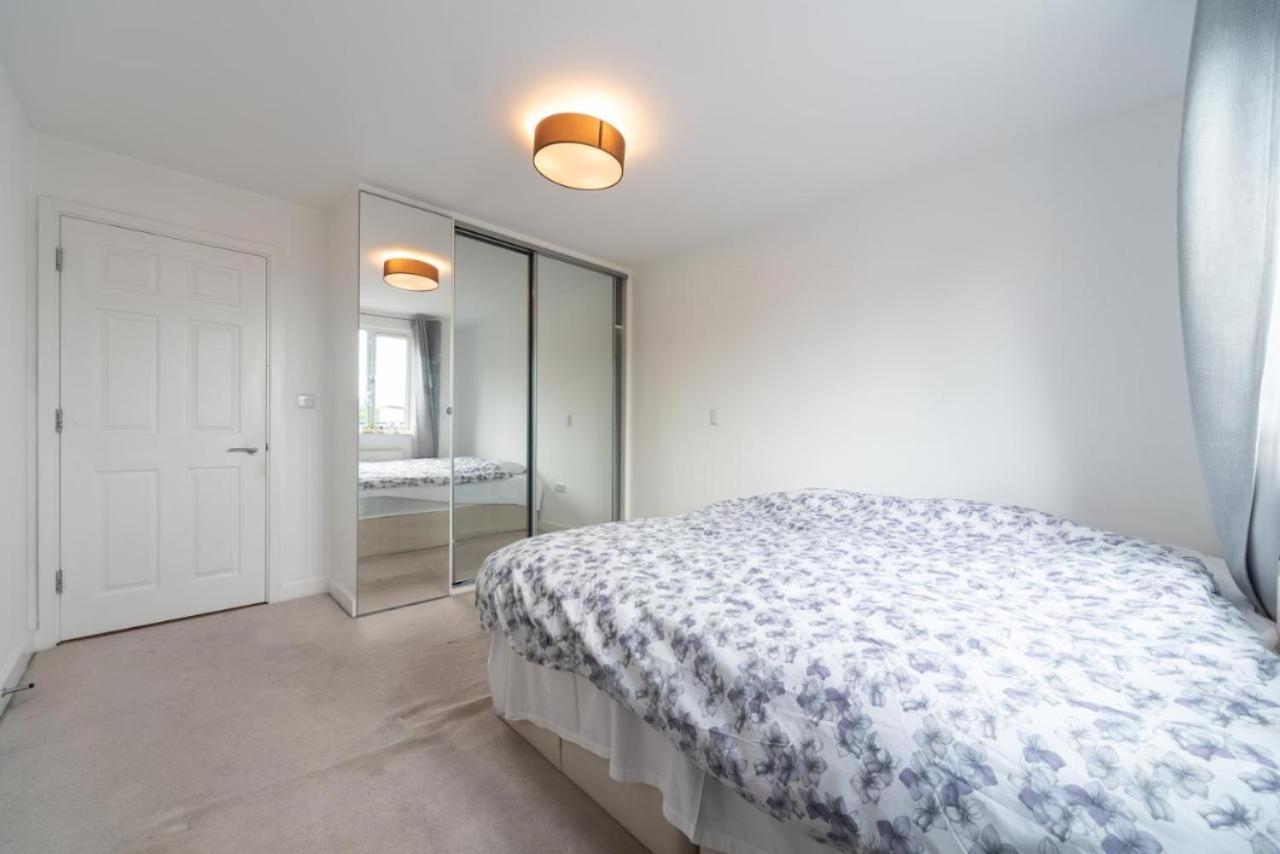לונדון Lovely Penthouse Near Canary Wharf מראה חיצוני תמונה