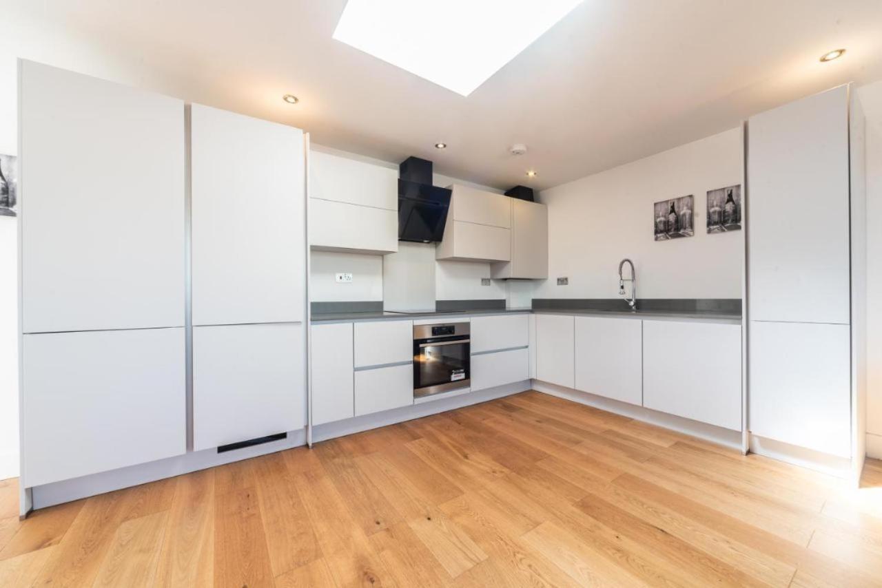 לונדון Lovely Penthouse Near Canary Wharf מראה חיצוני תמונה