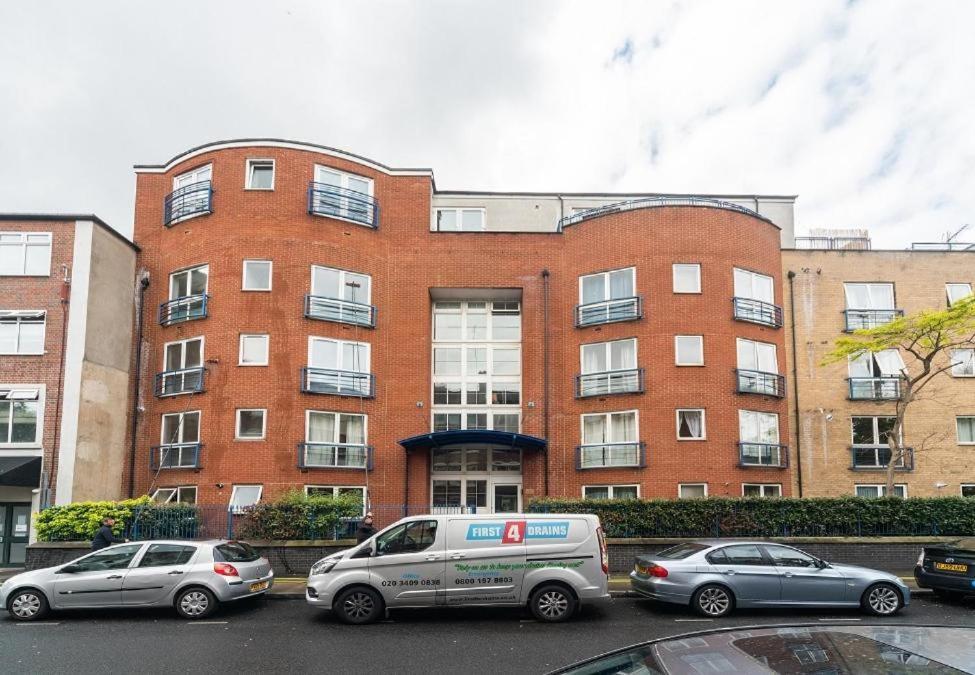 לונדון Lovely Penthouse Near Canary Wharf מראה חיצוני תמונה