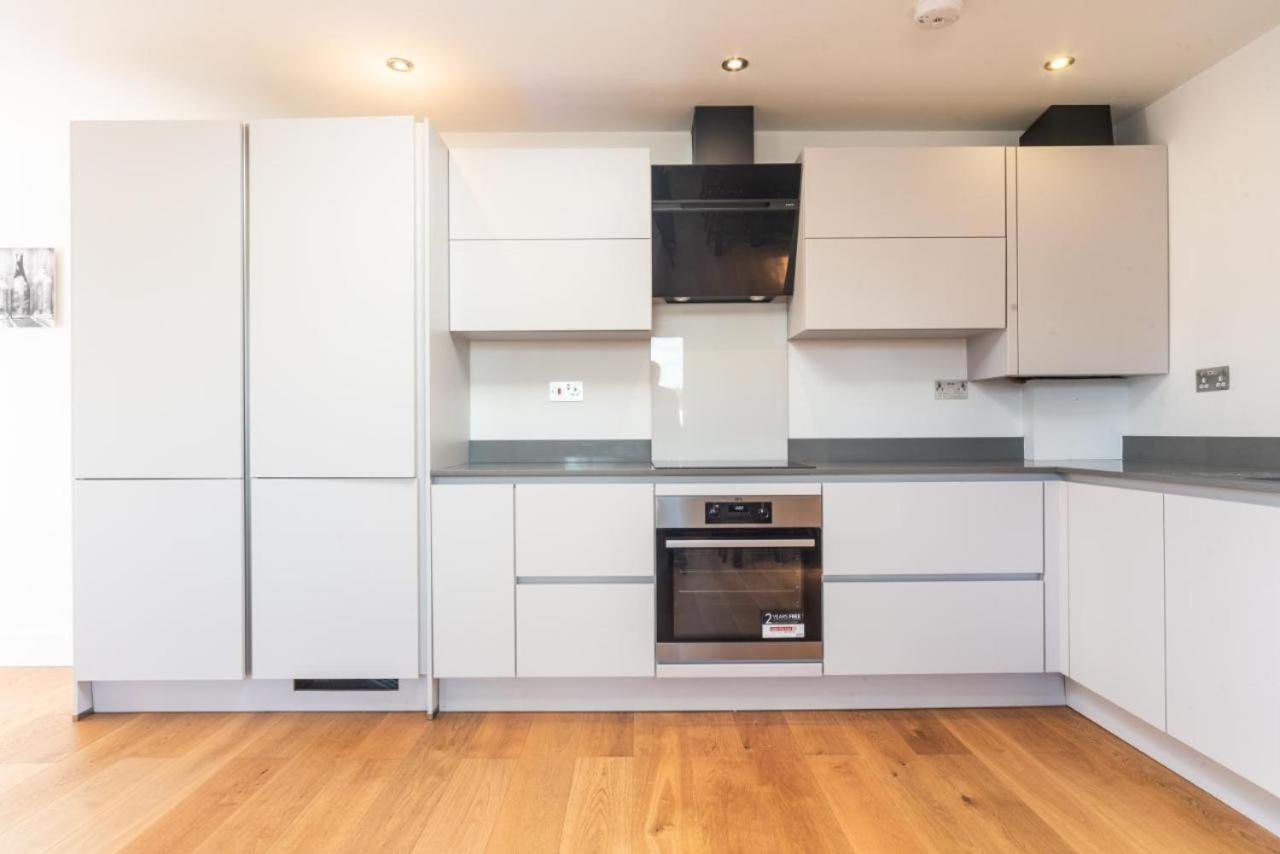 לונדון Lovely Penthouse Near Canary Wharf מראה חיצוני תמונה